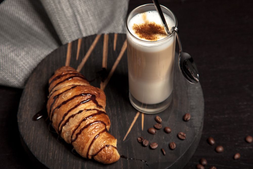 Latte Macchiato with Croissant